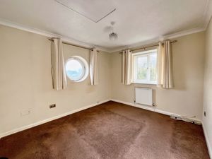 Photo 21- click for photo gallery